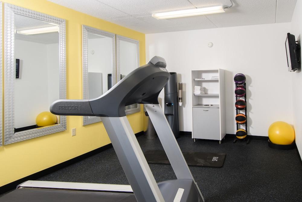 Days By Wyndham Pittsburgh-harmarville Hotel 2*