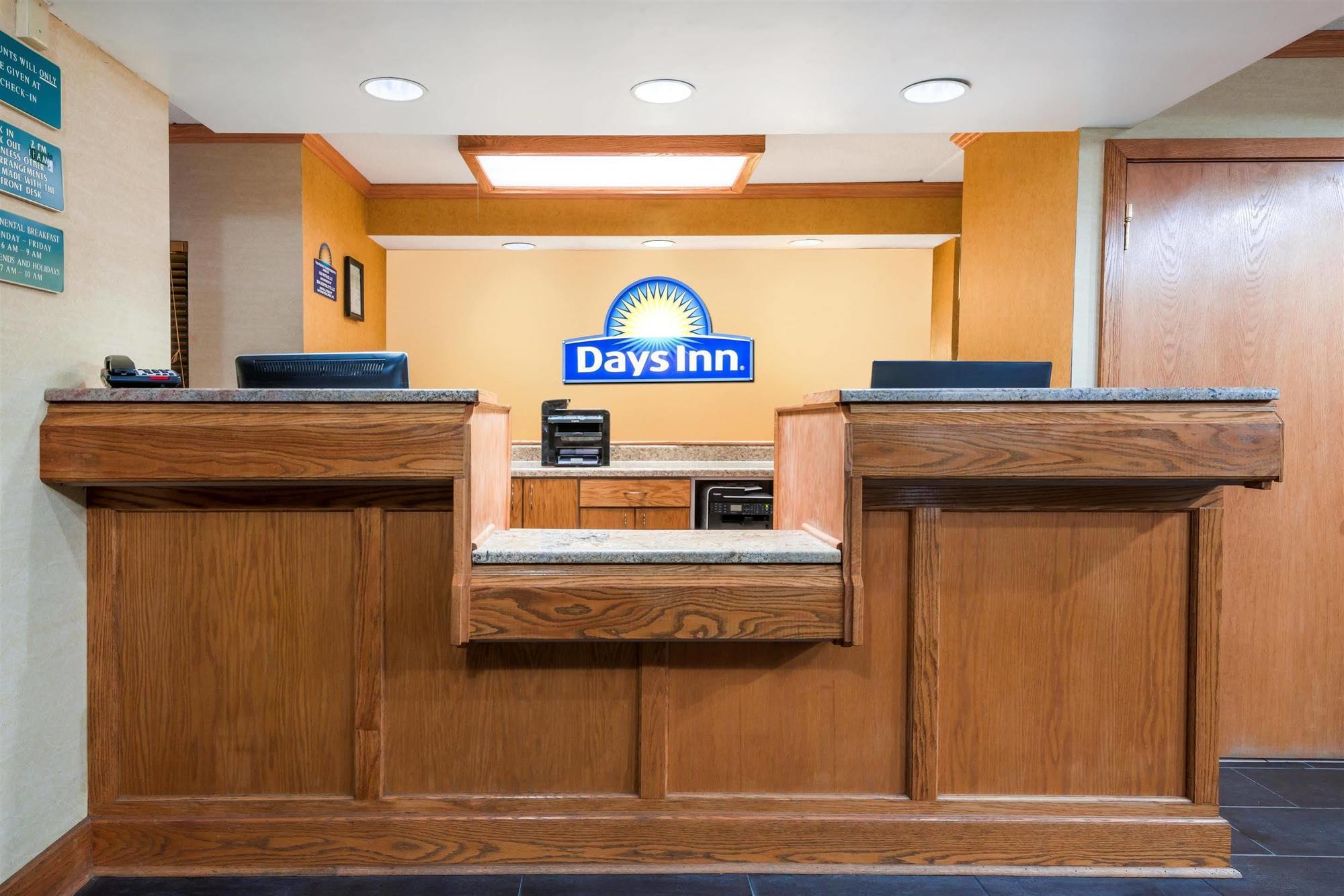 Hotel Days By Wyndham Pittsburgh-harmarville