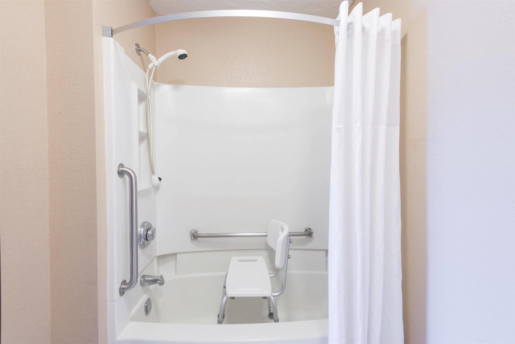 Days By Wyndham Pittsburgh-harmarville 2* Harmarville