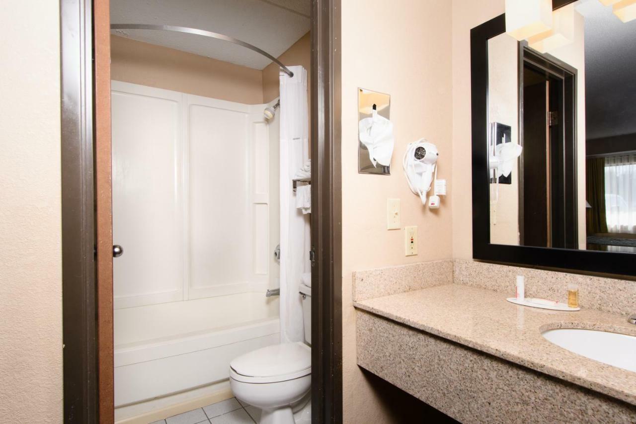 Days By Wyndham Pittsburgh-harmarville 2* Harmarville