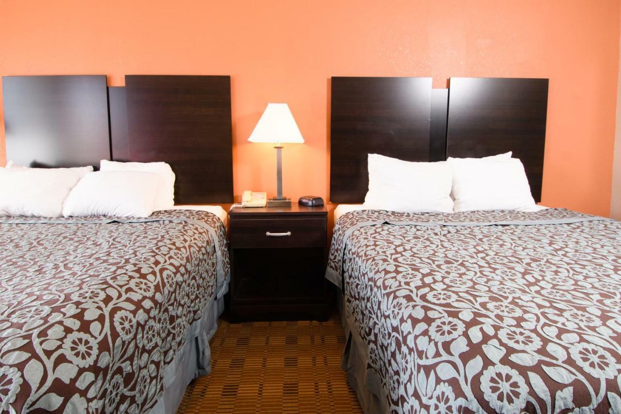 Days By Wyndham Pittsburgh-harmarville Hotel 2*